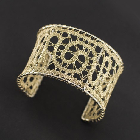 LACE BRACELET old gold