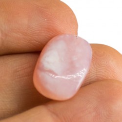 andski roza opal, roza opal, andski opal, roza andski opal žepni kristal, srčna čakra, kristal za ljubezen