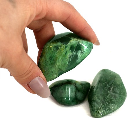zeleni kalcedon. kristal, kamen, srčna čakra, trgovina s kristali