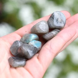 labradorit, labradorit kristal, labradorit žepni kristal, kristal intuicije, kristal za pomiritev čustev