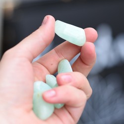 aquamarine, aquamarine crystal, pocket crystal, communication crystal, expressing crystal