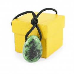 kristal zoisit, trgovina s kristali, energijski nakit