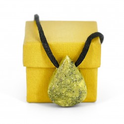 lizardit kristal, energijski obesek, trgovina s kristali