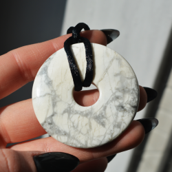 magnesite crystal, magnesite pendant, shop with crystals, crystal jewerly, energy jewerly