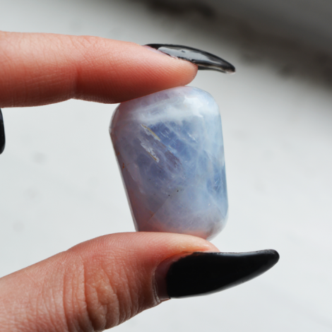 blue calcite, calcite, pocket crystal, communication crystal, energy crystal, throat chakra