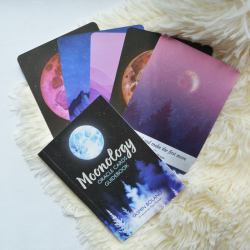 moonology orakeljske karte, magija lune, orakelj, trgovina s kristali, tarot, vedeževanje