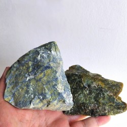 naravni surovi kristal serpentin, trgovina s kristali