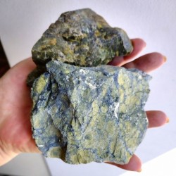 serpentin kristal srčne čakre trgovina s kristali
