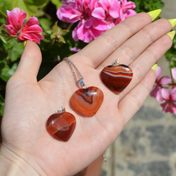 rdeči ahat obesek, ogrlica z ahatom, nakit s kristali