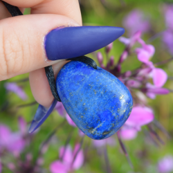 lapis lazuli kristal za grleno čakro in tretje oko, trgovina s kristali