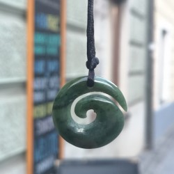 žad ogrlica večnosti, kristali po ugodni ceni, maori ogrlica, trgovina s kristali.
