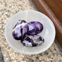 ametist kristal, ametist worrystone, trgovina s kristali, hitra dostava, kristali po ugodni ceni