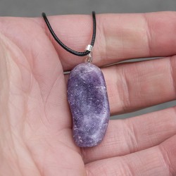 lepidolit, lepidolit ogrlica, lepidolit kristal, lepiidolit kamen, nakit iz kristalov