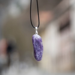 lepidolit, lepidolit ogrlica, lepidolit kristal, lepiidolit kamen, nakit iz kristalov