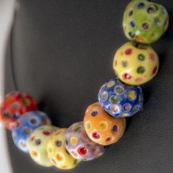 keramična ogrlica, nakit iz keramike, ročno delo, unikat