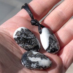 zebra jaspis, jaspis, zebra jaspis ogrlica, nakit s kristali, ogrlice s kristali