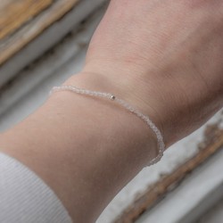 morganit, morganit kristal, morganit zapestnica, zapestnica s kristali, kristali za odnose, kristali za ljubezen