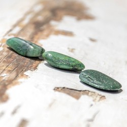 prasem, prasem crystal, green crystal, crystals for heart chackra, crystals for relationships