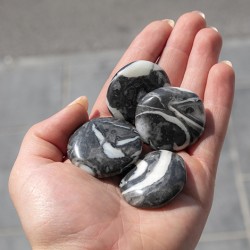 jaspis, shell jaspis, školjkasti jaspis, žepni kristal, kristali za moč, kristali za energijo, jaspis vrste