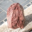 rdeči aventurin, aventurin, rdeči aventurin kristal, rdeči aventurin večji kos, kristali za varno vožnjo, kristali za zaščito