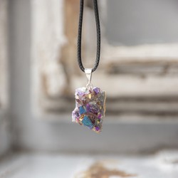 titanium aura, mavrična aura, titanium aura ogrlica, mavrična aura nakit, kristali za zaščito, kristali za prečiščevanje