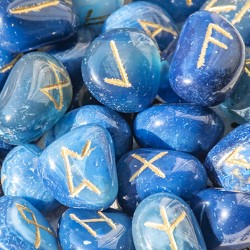 modri oniks, oniks, modri oniks kristal, rune, rune iz kristalov, modri oniks rune, kristal za komunikacijo