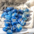 modri oniks, oniks, modri oniks kristal, rune, rune iz kristalov, modri oniks rune, kristal za komunikacijo