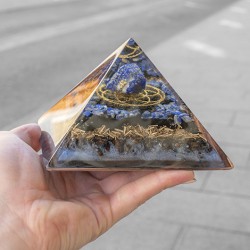 lapis lazuli, black tourmaline, orgonite, orgonite pyramid, cleansing crystals, energy crystals