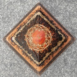 carnelian, citrine, garnet, black tourmaline, orgonite, orgonite pyramid, energy crystals