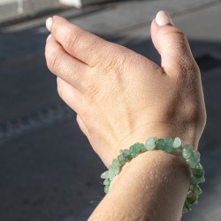 green aventurine, green aventurine crystal, green aventurine jewellery, green aventurine bracelet, lucky crystal, health crystal