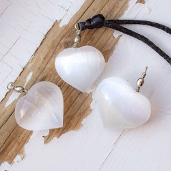 energijski nakit zaščita selenit obesek trgovina s kristali marijino steklo kristal za zašćito