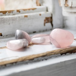 roževec, roževec kristal, roževec dvobarvni, roževec cena, žepni kristal, kristali za ljubezen