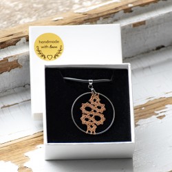 lace, lace necklace, lace jewelry, bobbin lace, Slovenian lace