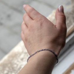 iolite, iolite crystal, iolite bracelet, crystal bracele, crystal for travel, crystal for intuition, dreams