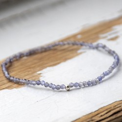 iolite, iolite crystal, iolite bracelet, crystal bracele, crystal for travel, crystal for intuition, dreams