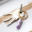 ametist obesek, obesek za ključe s kristalom, trgovina s kristali, hitra dostava, kristali po ugodni ceni, kristal proti stresu
