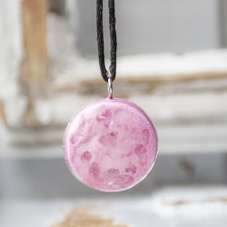 orgonit, orgonit ogrlica, orgonit nakit, orgonit s kristali, roževec, kristal za ljubezen, odnosi