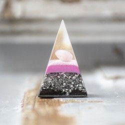 rose quartz, orgonite, orgonite pyramid, rose quartz orgonite pyramid, love crystal