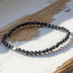 spinel, spinel crystal, spinel bracelet, spinel jewelry, black spinel, protection crystal