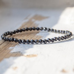 spinel, spinel crystal, spinel bracelet, spinel jewelry, black spinel, protection crystal