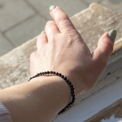 spinel, spinel crystal, spinel bracelet, spinel jewelry, black spinel, protection crystal