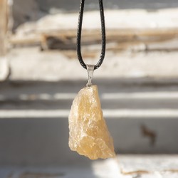 citrin, citrin kristal, citrin ogrlica, citrin nebrušen, citrin nakit, kristali za srečo, kristali za optimizem