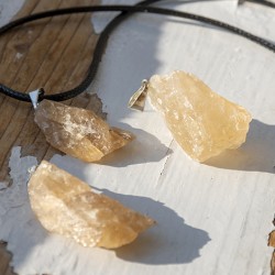 citrin, citrin kristal, citrin ogrlica, citrin nebrušen, citrin nakit, kristali za srečo, kristali za optimizem