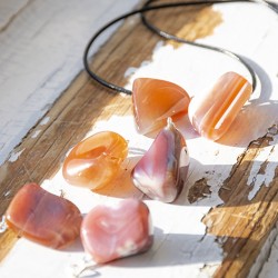 agate, Mozambique agate, orange agate,agate necklace, crystal necklace, inner peace crystal