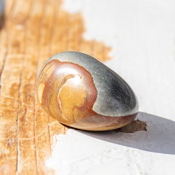 polychrome jasper, jasper, energy crystal, crystals for joy, crystals for passion, crystals for power