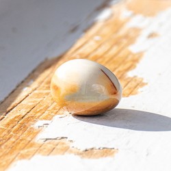 jaspis, polychrome jaspis, jaspis žepni kristal, kristali za moč, kristali za strast, kristali za energijo