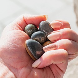 polychrome jasper, jasper, energy crystal, crystals for joy, crystals for passion, crystals for power