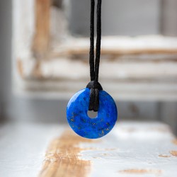 lapis lazuli, lapis lazuli kristal, lapis lazuli ogrlica, lapis lazuli nakit, nakit s kristali, grlena čakra,komunikacija