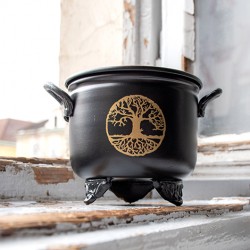 kadilnica, kadilnica iz kovine, kadilnica z mrežico, kurjenje smole, prekajevanje prostorov