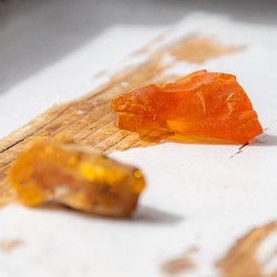 jantar , jantar kristal, jantar nebrušen kristal, indonezijski jantar, jantar cena